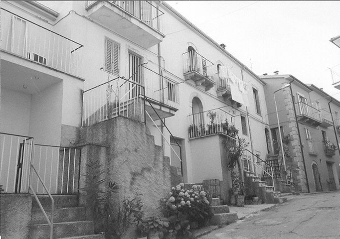 Casa Di Pilla-Valletta-Picciano (casa, plurifamiliare) - Sant'Agapito (IS) 