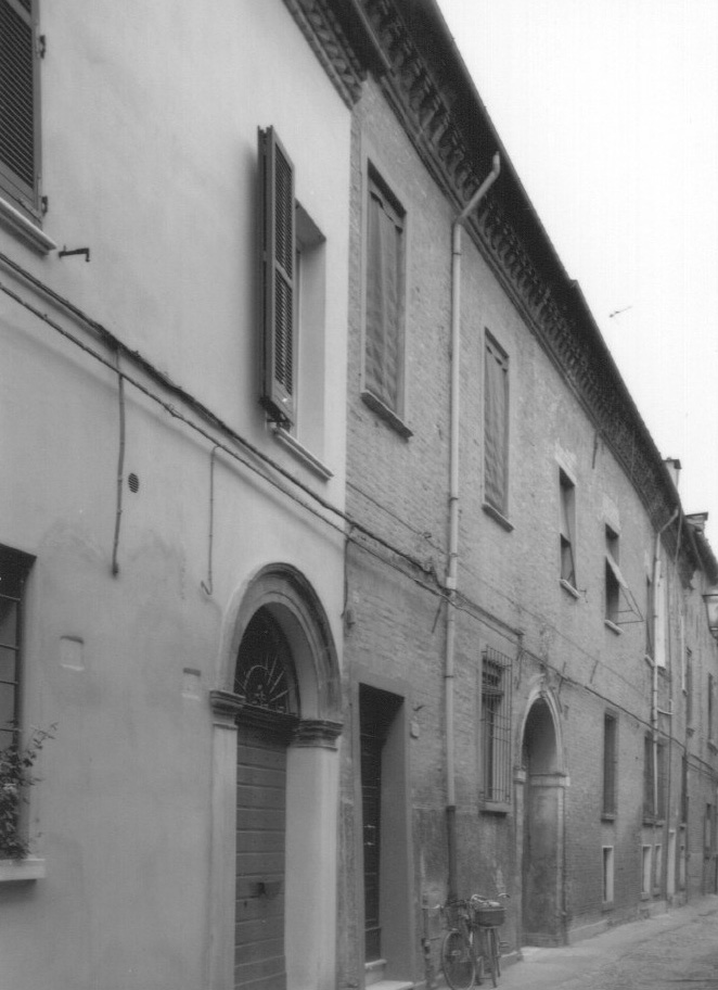 casa, privata - Ferrara (FE)  (XVI)