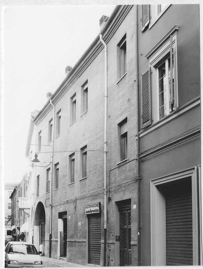 casa, privata - Ferrara (FE)  (XVI)