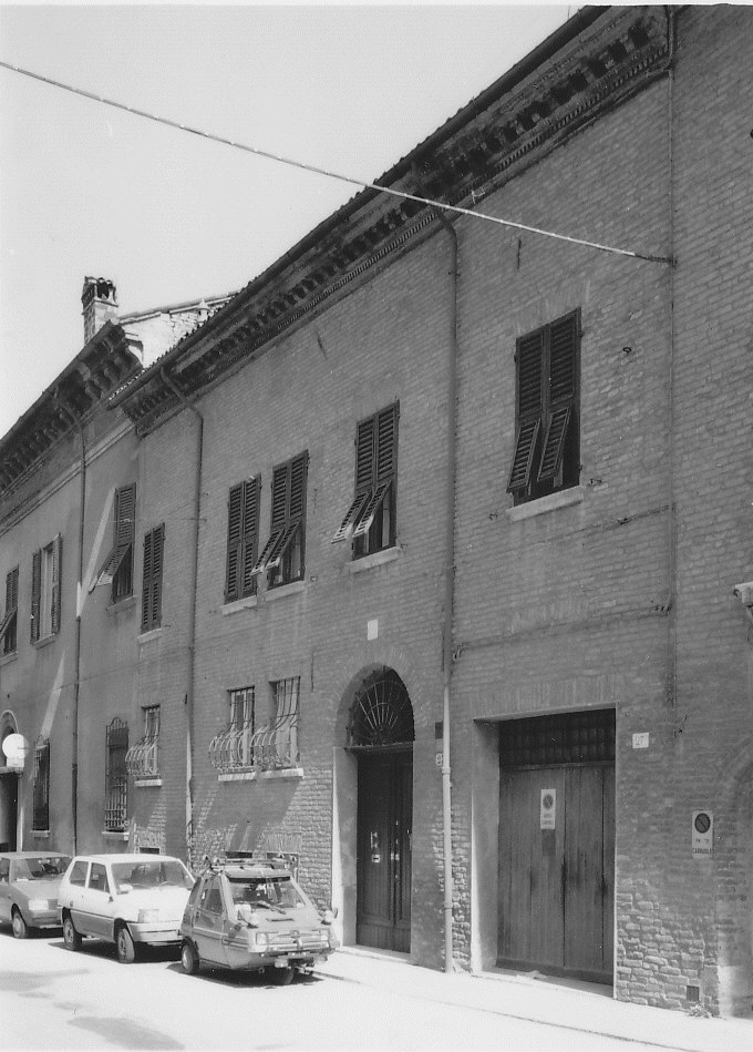 casa, privata - Ferrara (FE)  (XVI, inizio)