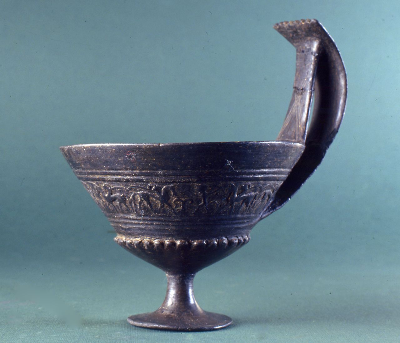 kyathos - Produzione chiusina (primo quarto VI secolo a.C)