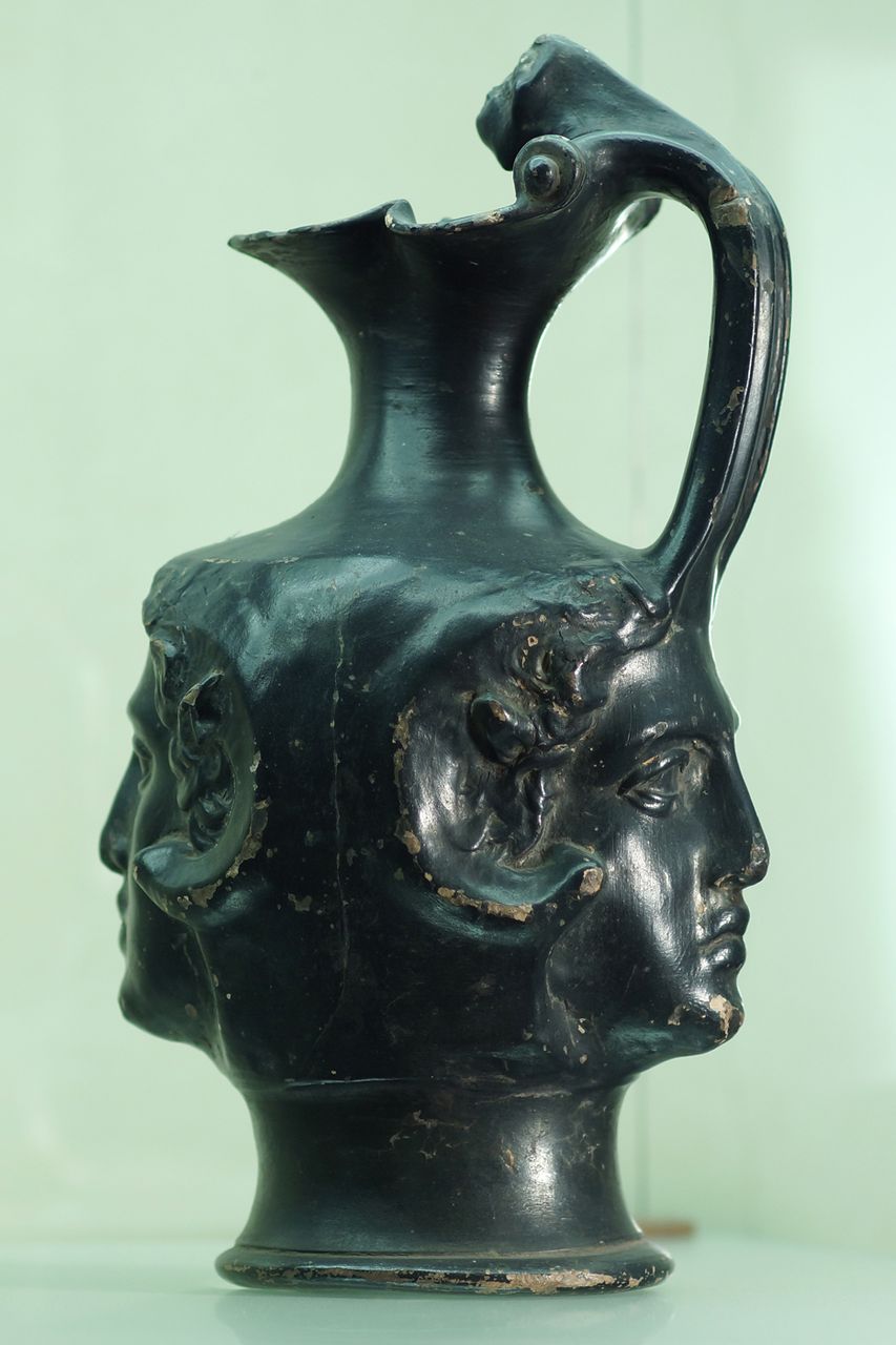 HEAD-OINOCHOE - Produzione Italia meridionale (IV-III secolo a.C)