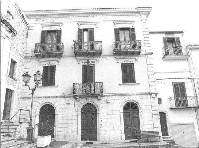 Palazzo Mancini (palazzo, gentilizio, plurifamiliare) - Filignano (IS) 