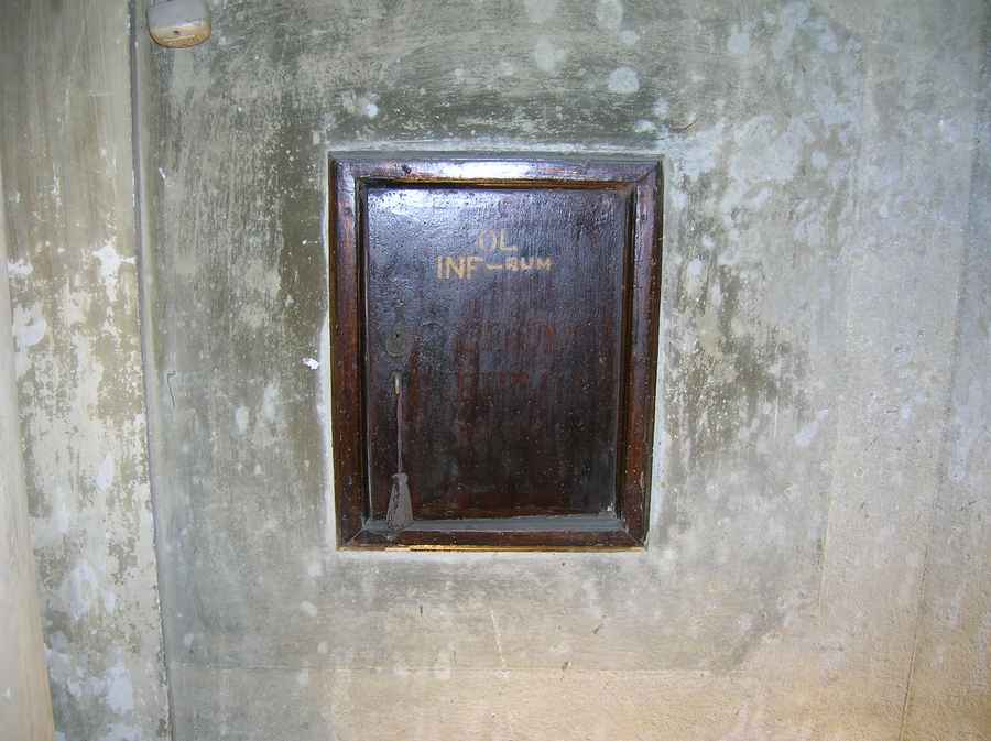 soggetto non presente (anta di armadietto per oli santi, serie) - bottega lucchese (fine sec. XVIII)