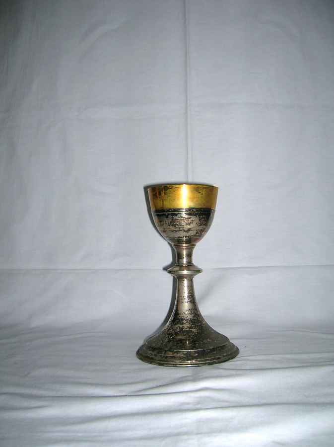 soggetto non presente (calice) - bottega italiana (prima metà sec. XX)