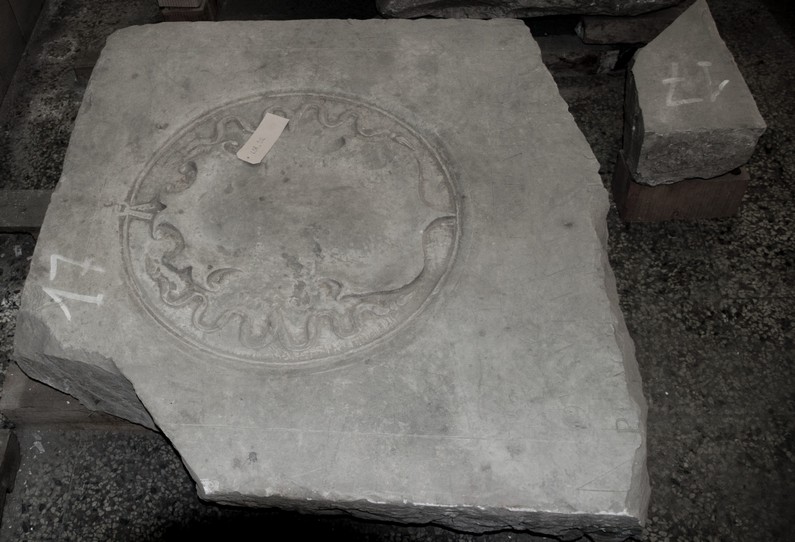 lapide terragna - ambito toscano (sec. XVII)