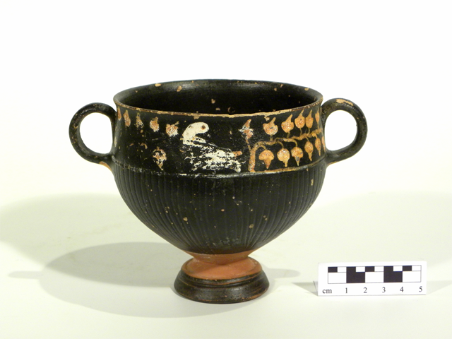 skyphos - Produzione apula (meta' Sec. III a.C)