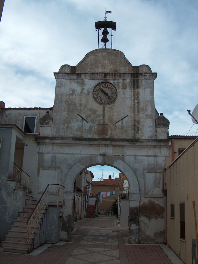 torre, civica - San Giacomo degli Schiavoni (CB) 