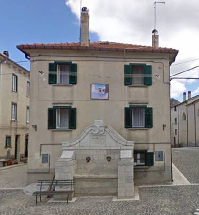 fontana, pubblica - Capracotta (IS) 