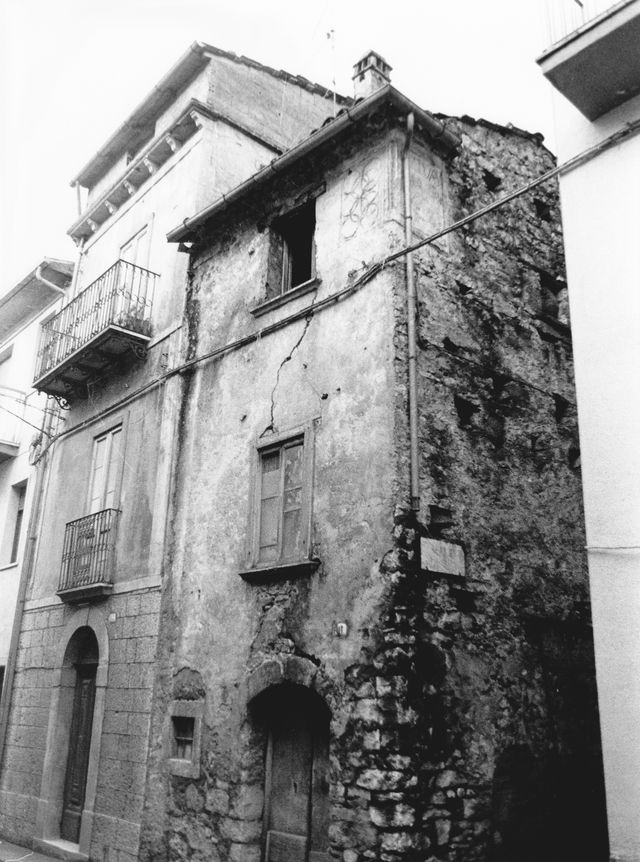 case, a schiera - Carpinone (IS) 