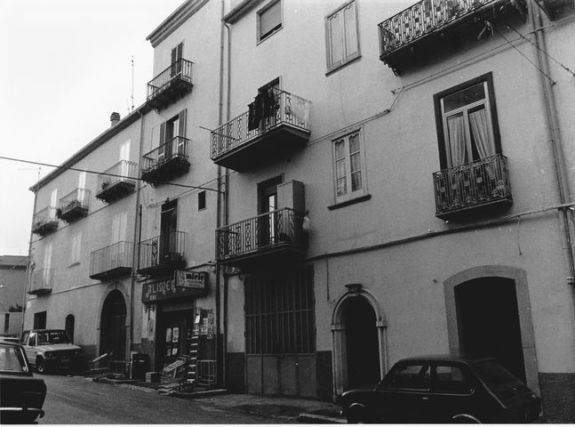 complesso di edifici, a schiera - Carpinone (IS) 