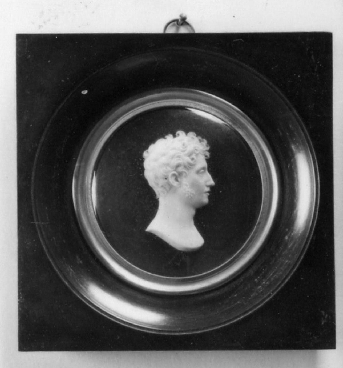 Ritratto d'uomo, ritratto d'uomo (rilievo) di Santarelli Giovanni Antonio (sec. XIX)