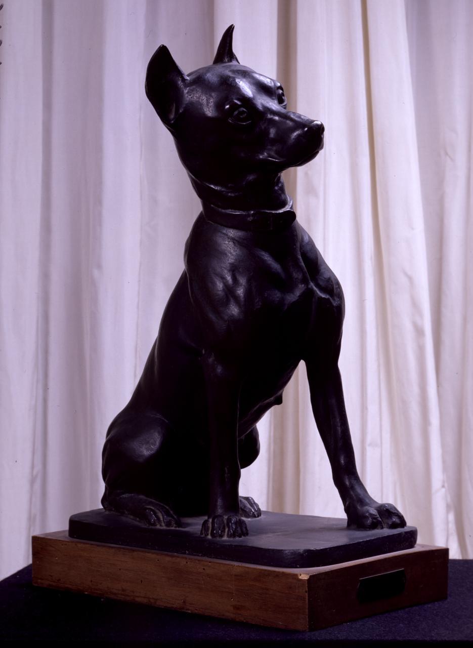 La sortita del padrone, cane (scultura) - ambito toscano (sec. XX)