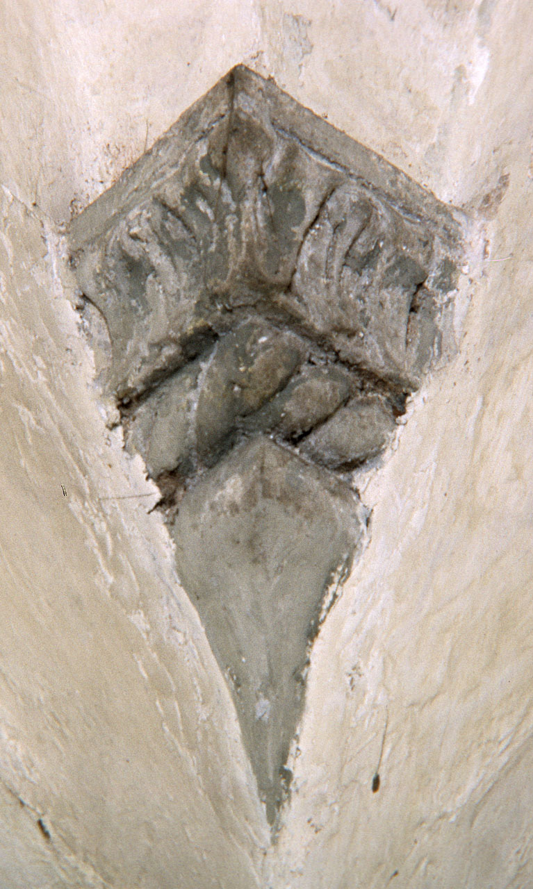 peduccio - angolare, serie di Michelozzi Michelozzo (sec. XV)