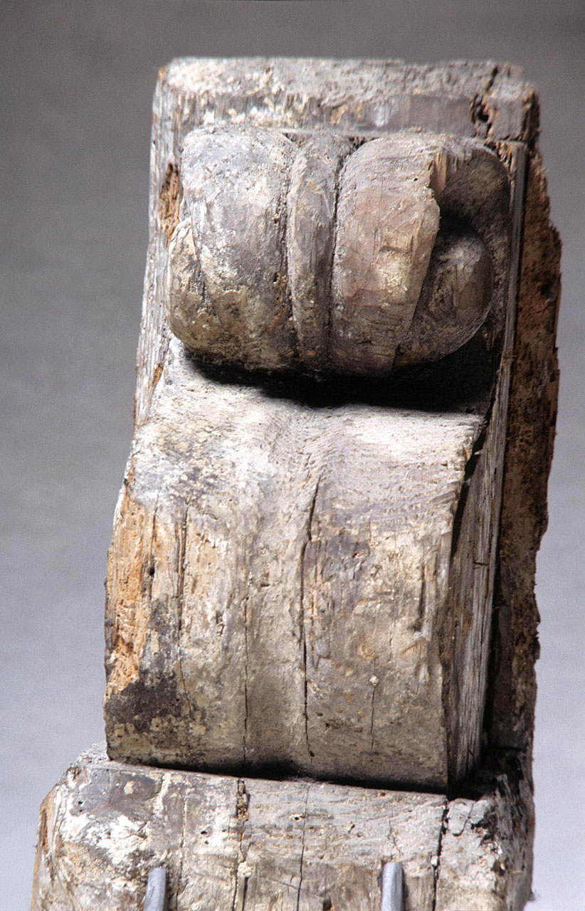 mensola architettonica - bottega fiorentina (fine/ inizio secc. XIV/ XV)