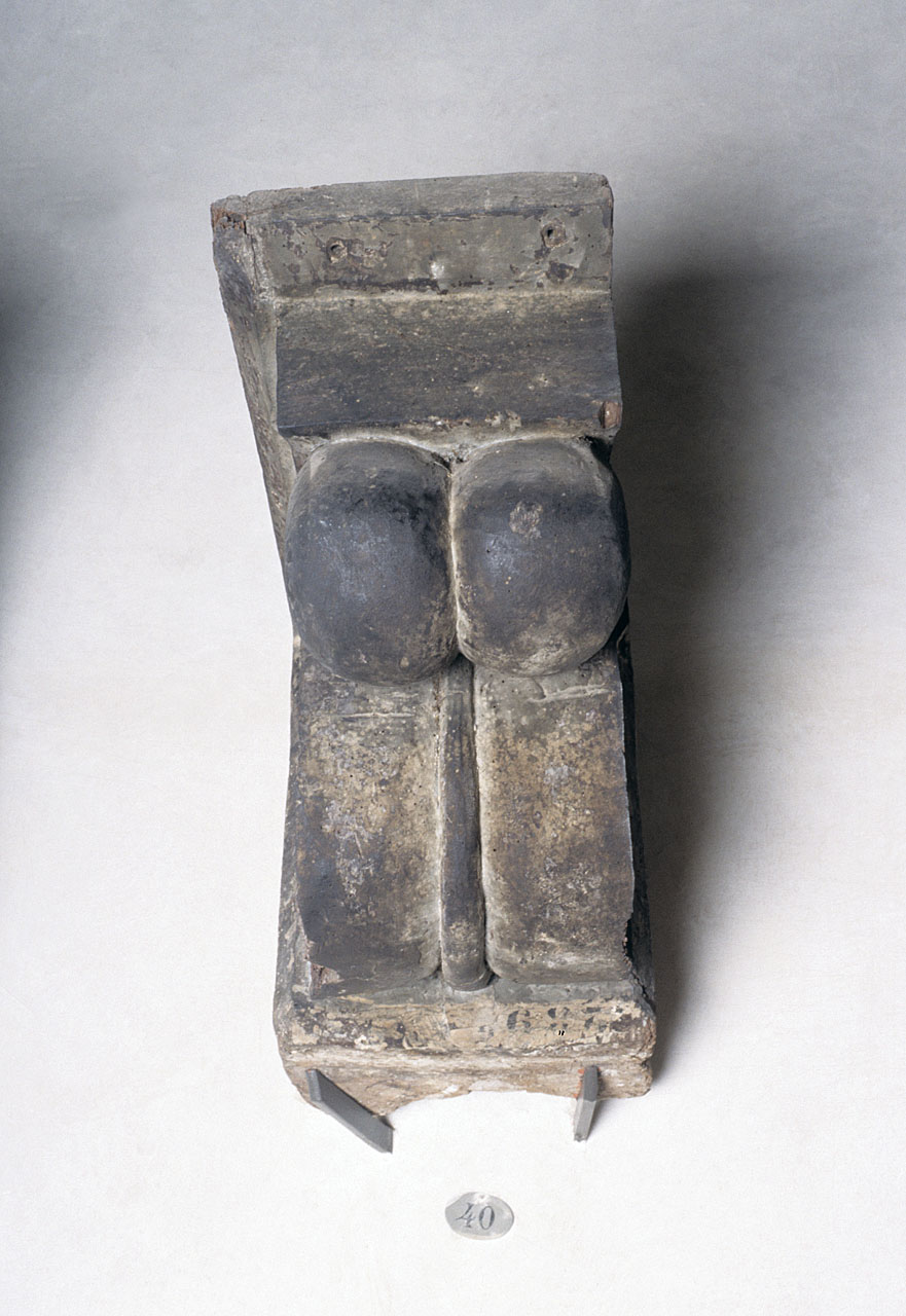 mensola architettonica - bottega fiorentina (fine/ inizio secc. XIV/ XV)