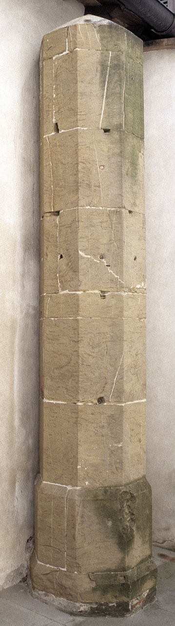 pilastro - bottega fiorentina (prima metà sec. XIV)