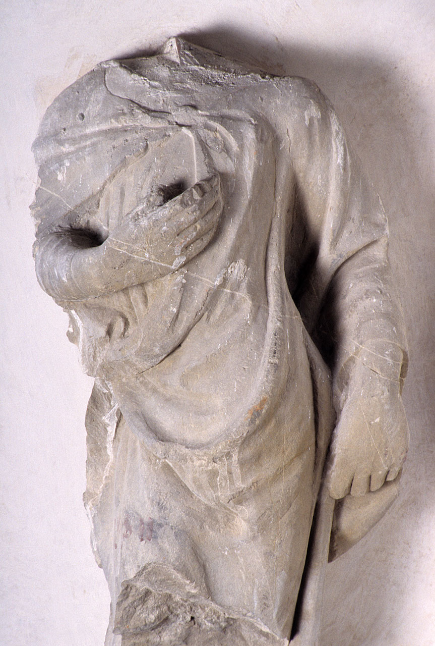 figura acefala (statua, frammento) - ambito toscano (fine sec. XIV)