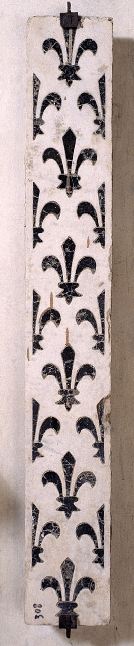 stipite, frammento - bottega fiorentina (sec. XIV)