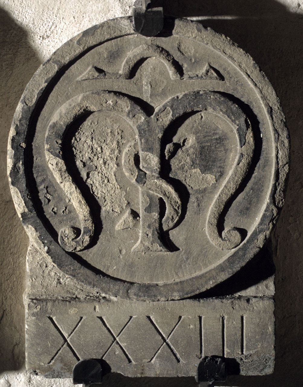 stemma dell'ospedale di S. Matteo (rilievo) - bottega fiorentina (secc. XVI/ XVII)