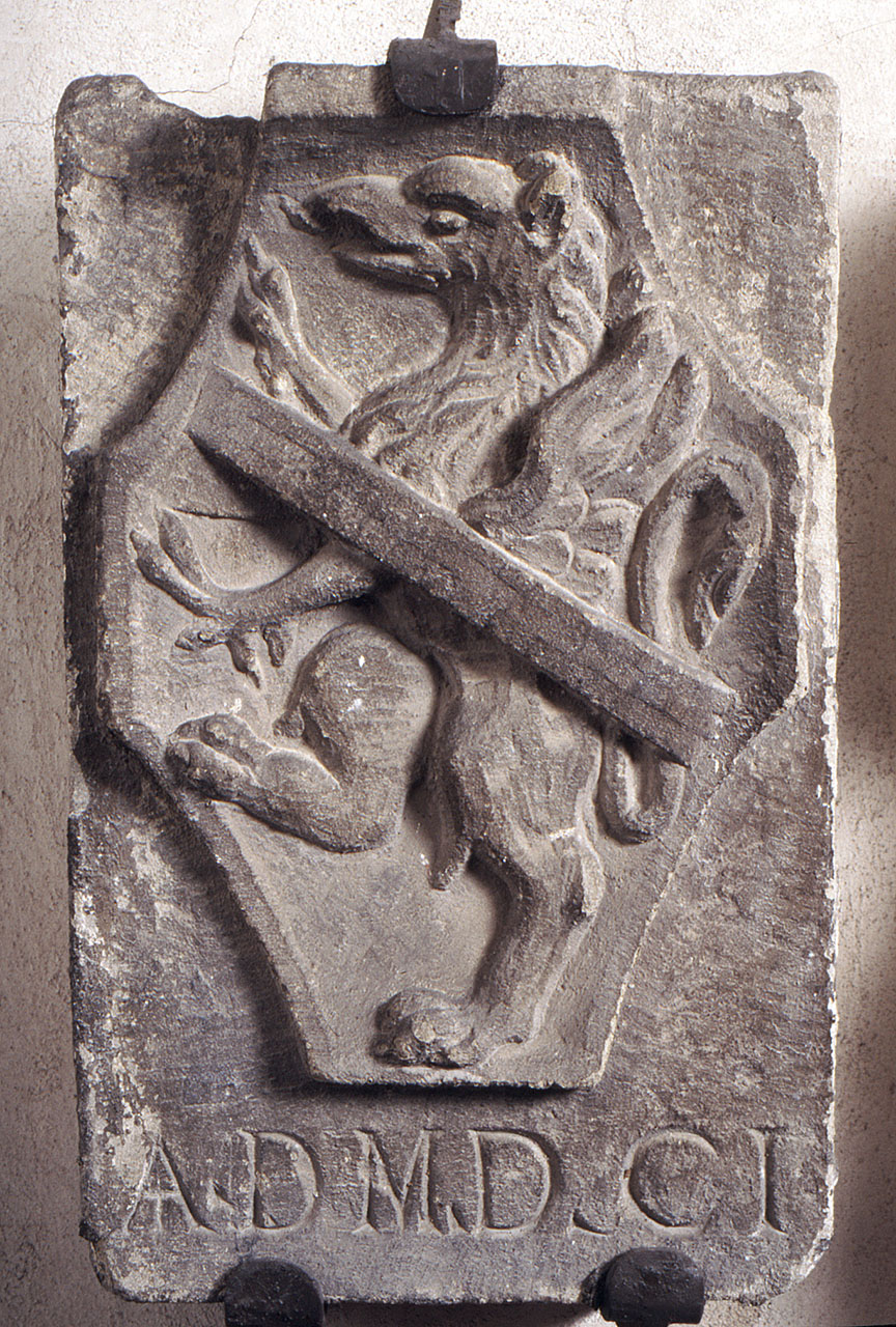 stemma gentilizio della famiglia Bonaccorsi Pinadori (rilievo) - bottega fiorentina (inizio sec. XVII)