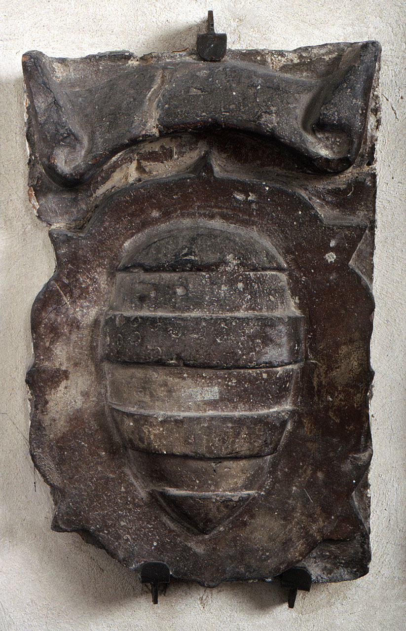 stemma gentilizio della famiglia Rinaldeschi (lapide tombale) - bottega fiorentina (prima metà sec. XVI)