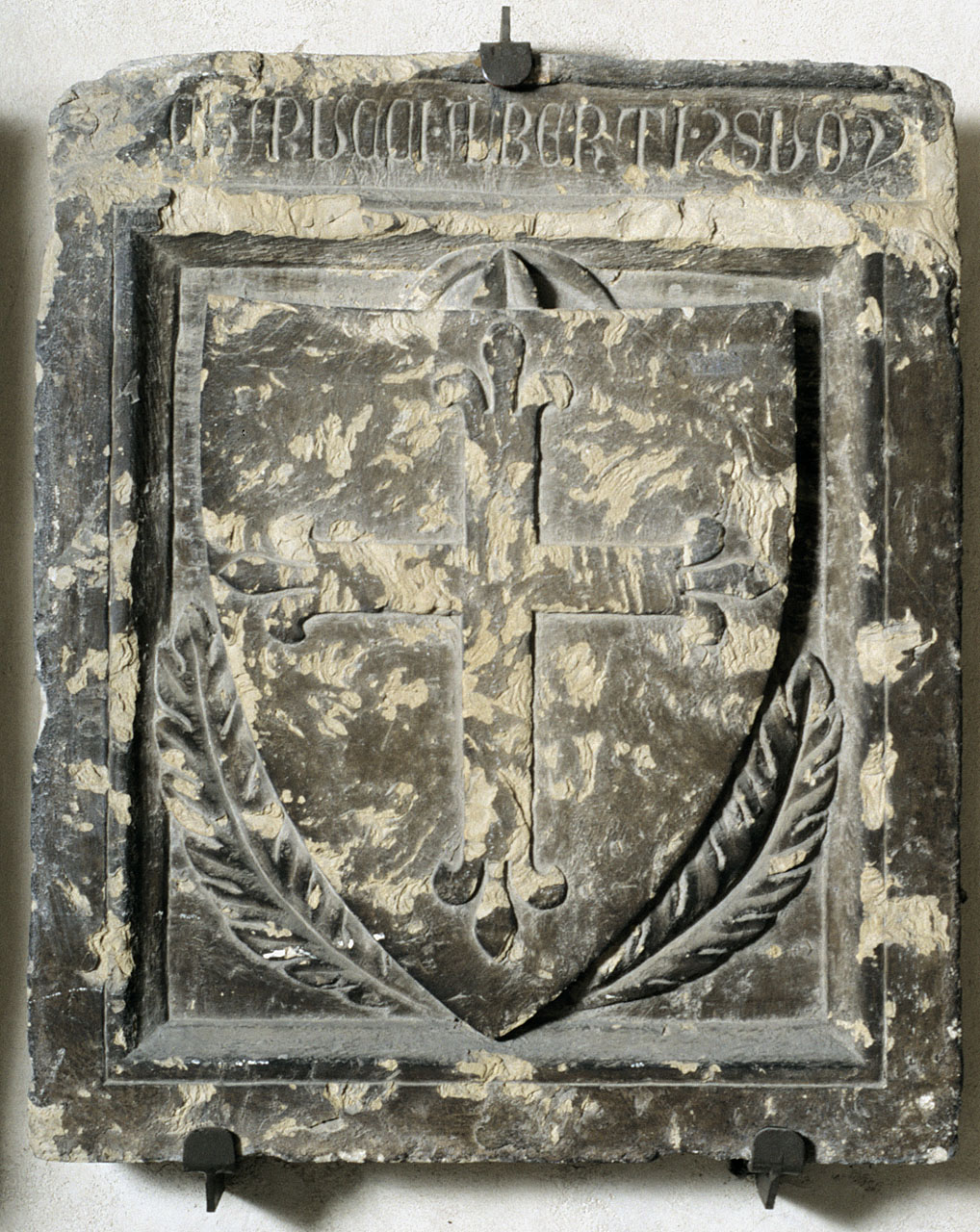 stemma gentilizio (lapide tombale) - bottega fiorentina (sec. XIV)