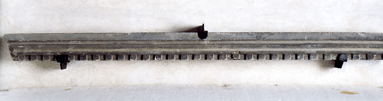 cornice architettonica, frammento - bottega fiorentina (secc. XIV/ XV)