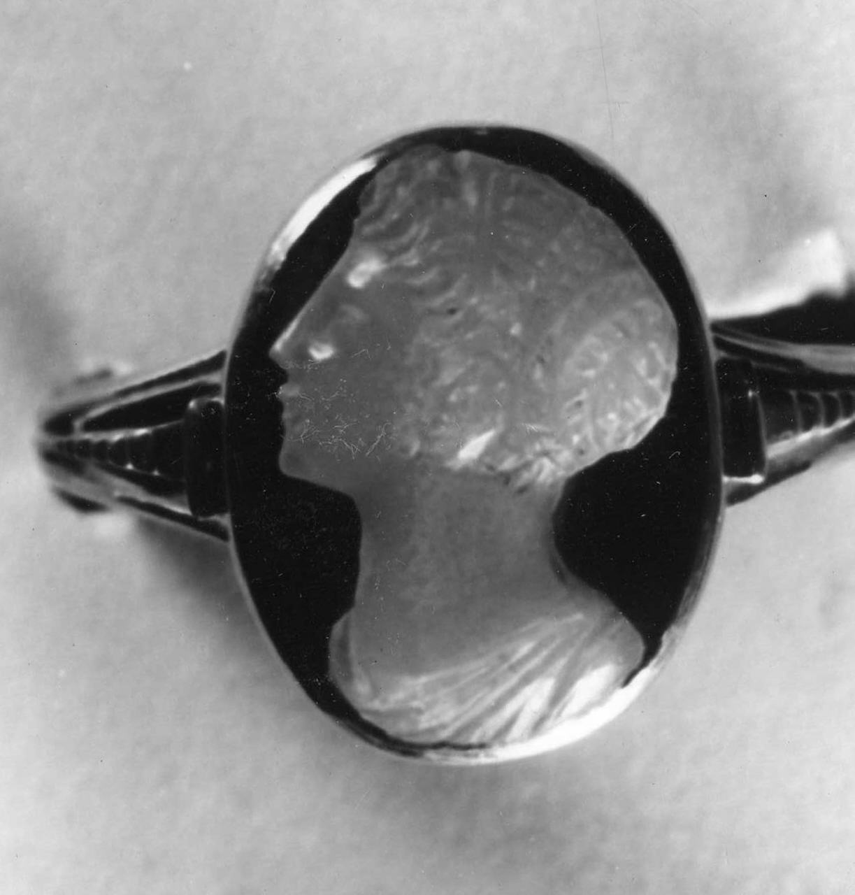 busto femminile (cammeo) - bottega italiana (secc. XVI/ XVII)