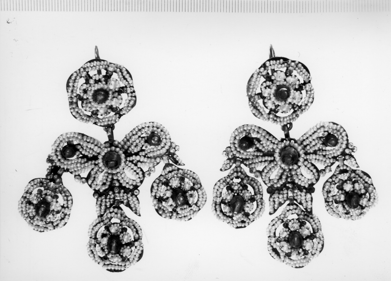 orecchino - a pendente, coppia - manifattura italiana (sec. XVIII)