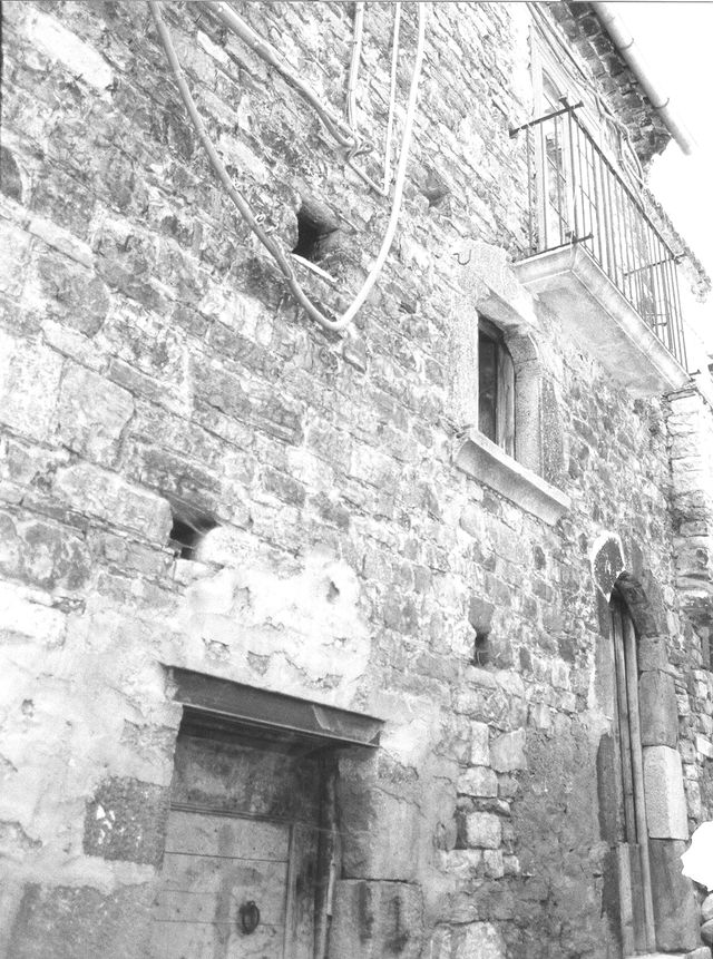 Casa D'Astolfo-Cianfagna (casa, a schiera, bifamiliare) - Civitacampomarano (CB) 