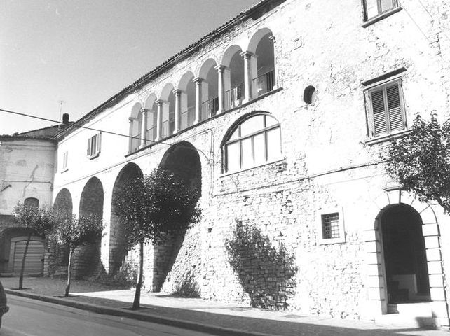 Palazzo Zampini (palazzo, baronale, plurifamiliare) - Frosolone (IS) 