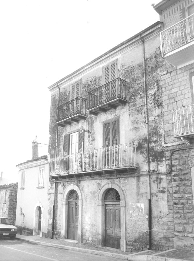 Palazzo Mainella (palazzo, signorile, bifamiliare) - Frosolone (IS) 