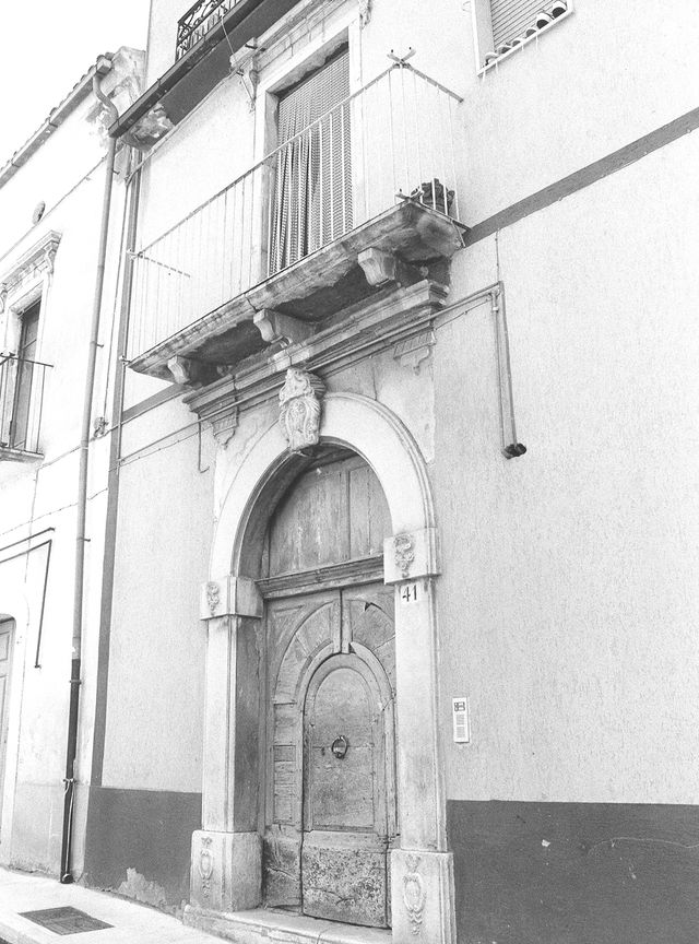 Palazzo Di Vito (palazzo, plurifamiliare) - Guardialfiera (CB) 