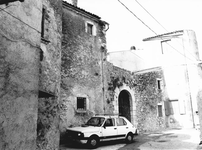 Porta Saracena - Case Roselli-Grimaldi (complesso di edifici, porta urbica) - Pozzilli (IS) 