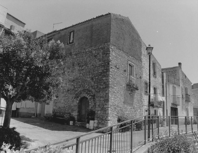 Casa Perrotta-De Lisio (casa, a schiera, plurifamiliare, (porzione)) - Montelongo (CB) 