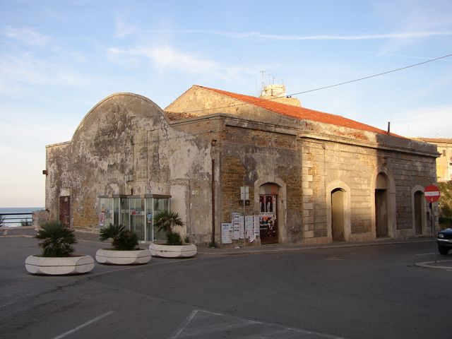 Ex-Cinema Adriatico (sala, cinematografica) - Termoli (CB) 