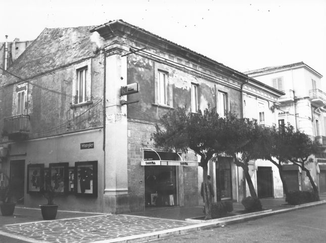 palazzo, plurifamiliare - Termoli (CB) 