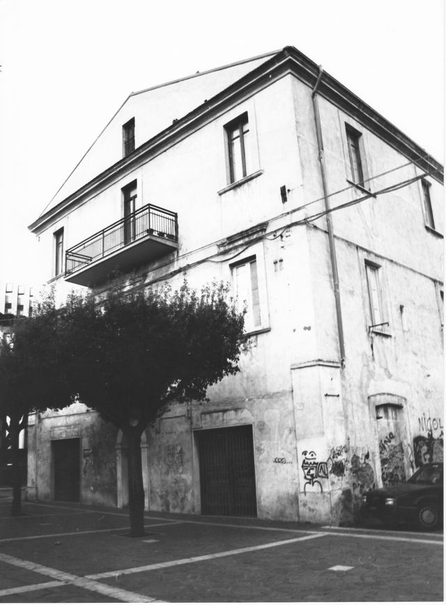 Palazzo Del Torto-Arbotti (palazzo, residenziale, plurifamiliare) - Termoli (CB) 
