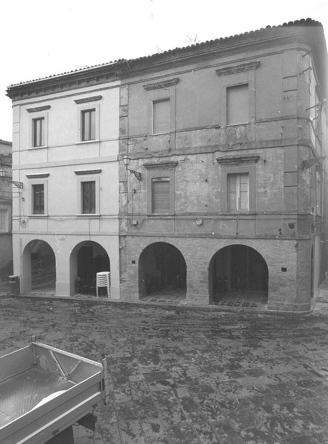 palazzo, plurifamiliare - Guglionesi (CB) 