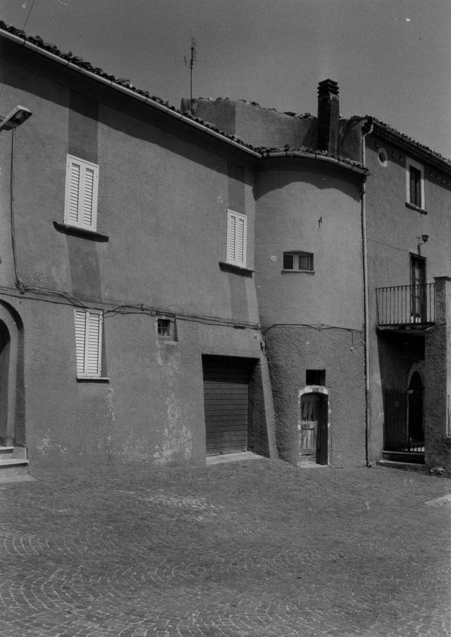 Casa Cirelli (casa, con torre, monofamiliare) - Molise (CB) 