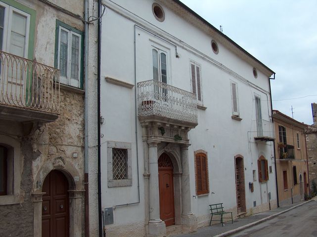 Palazzo Fruscella-Romano (palazzo, signorile, bifamiliare) - Monacilioni (CB) 