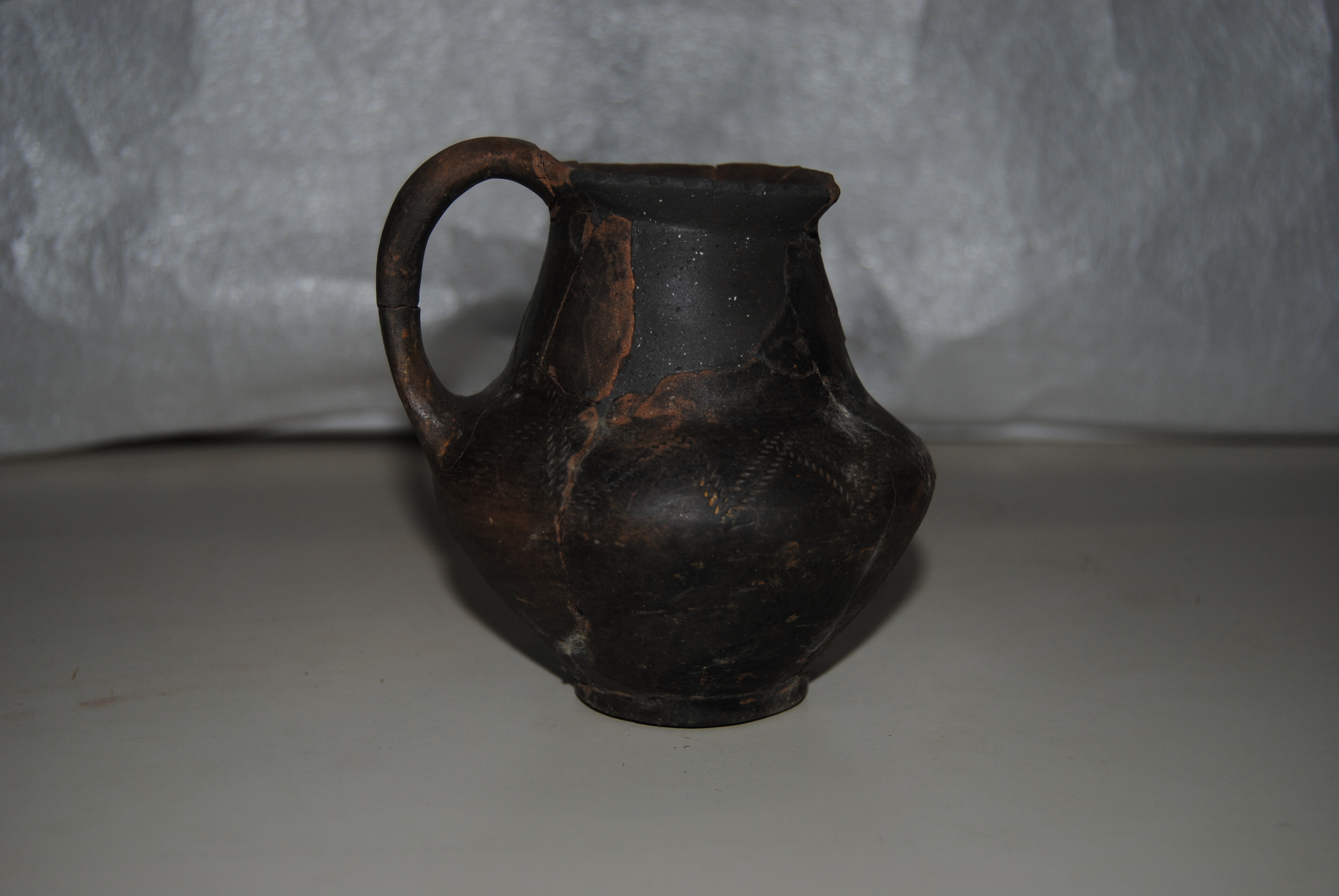 attingitoio, Tipo 71 a D'agostino 1968 (terzo quarto VIII a.C)