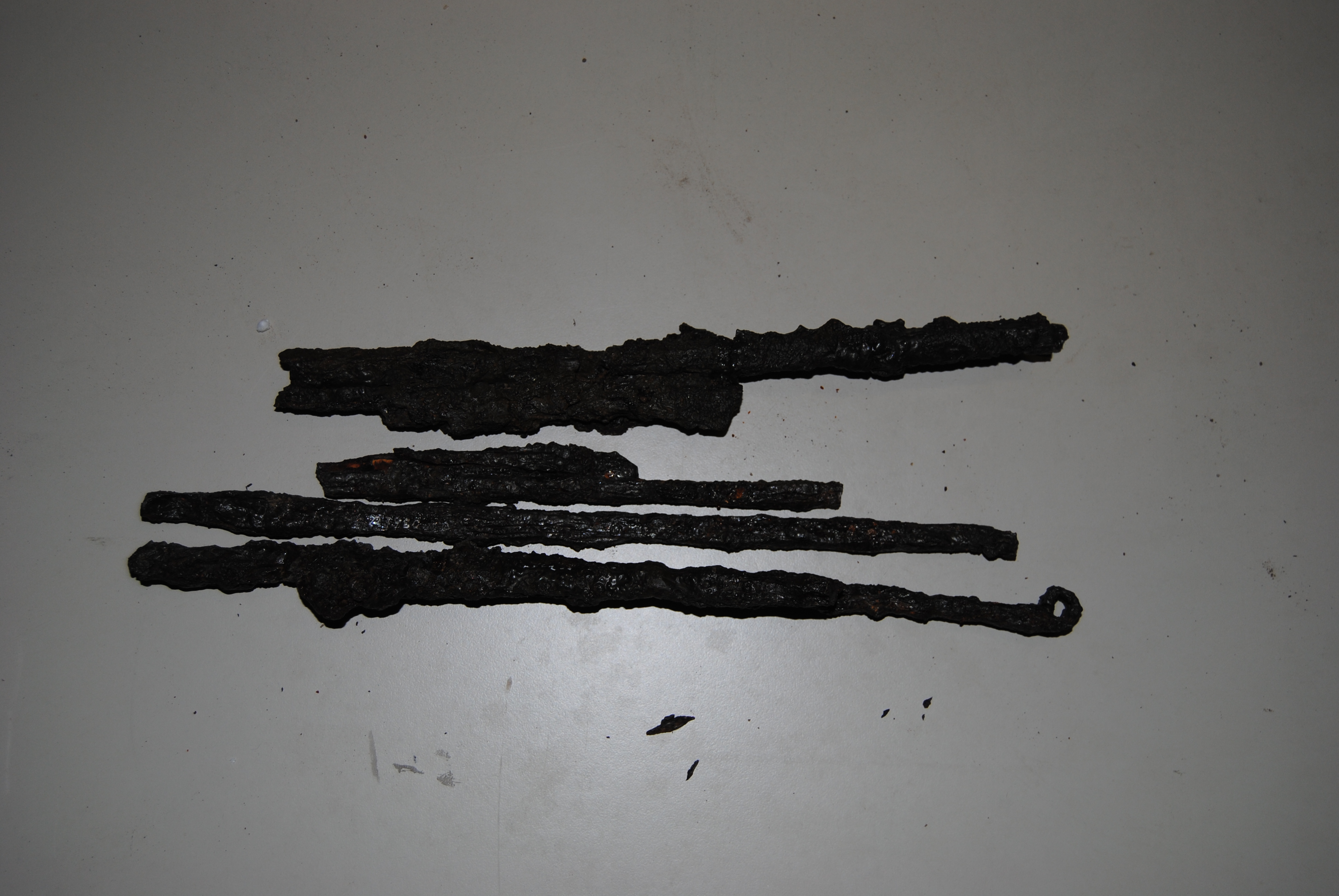 spiedo, Tipo 56 A Pontecagnano II.1 (seconda metà VIII a.C)