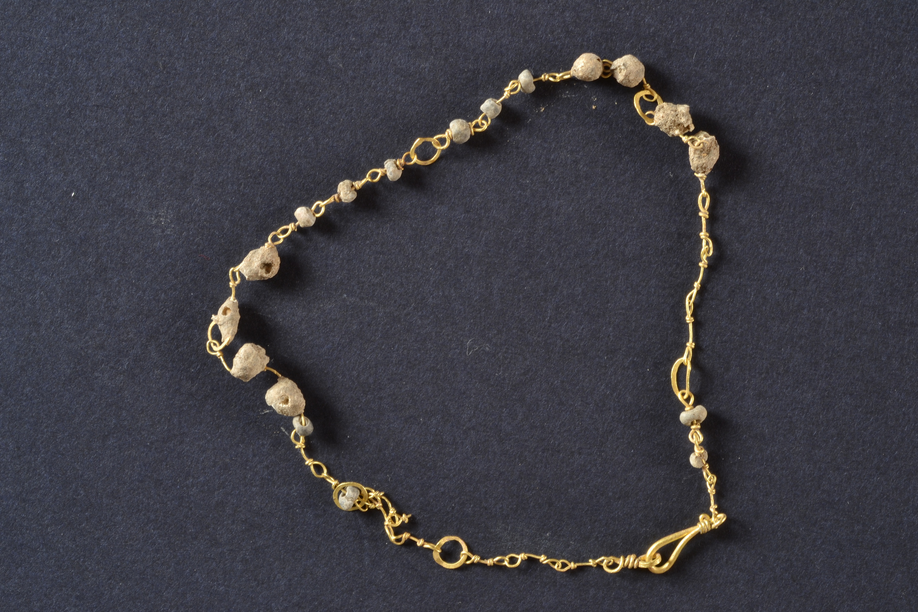 collana (Eta' romana imperiale)