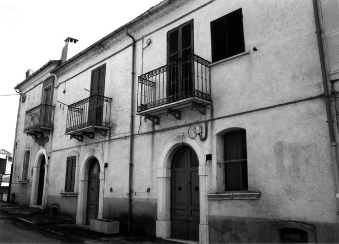 Palazzo Cornacchione-Delmonaco (palazzo, plurifamiliare) - Pietracupa (CB) 