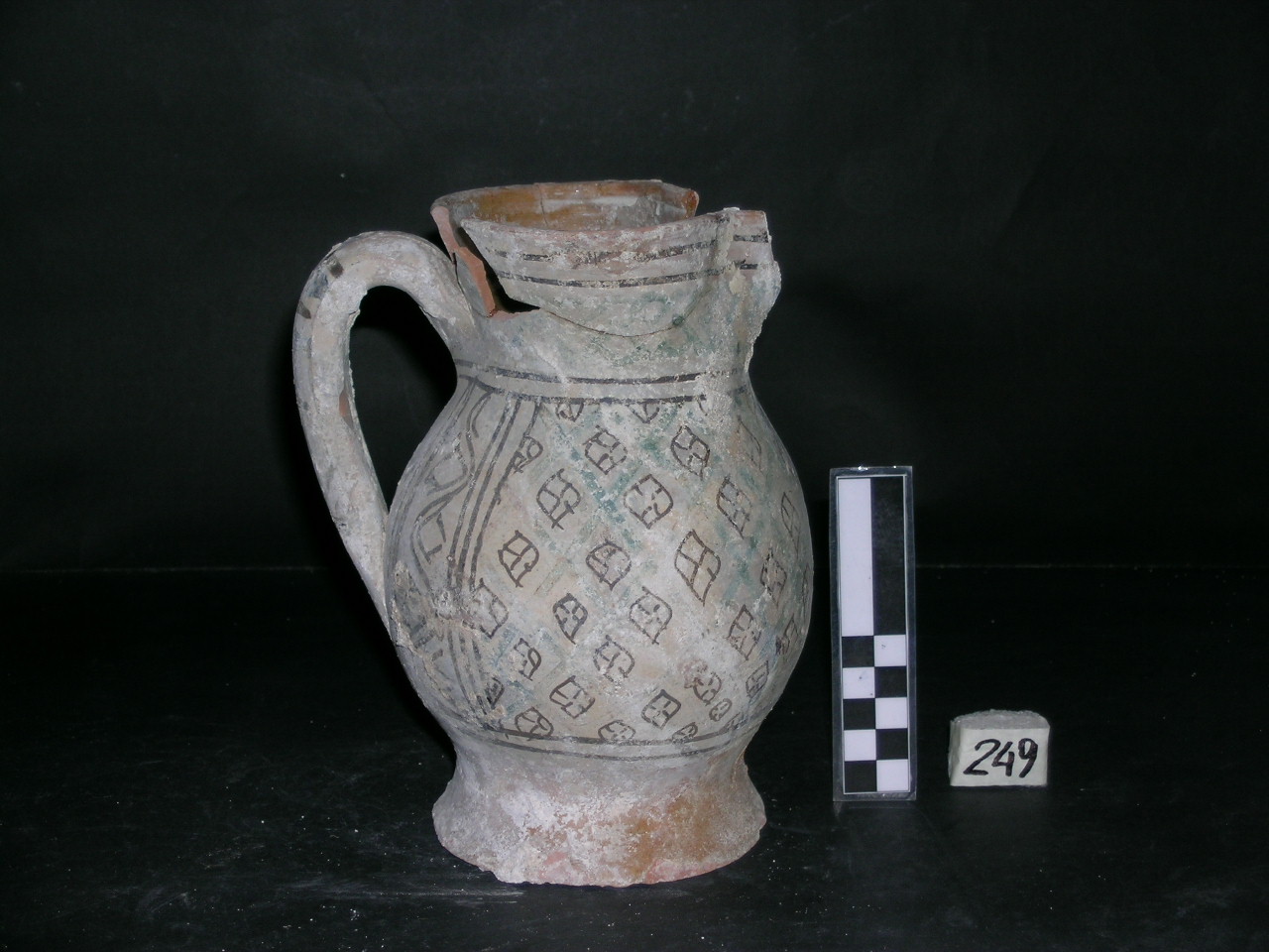 vaso - maiolica arcaica - produzione pisana (meta' sec. XIII)