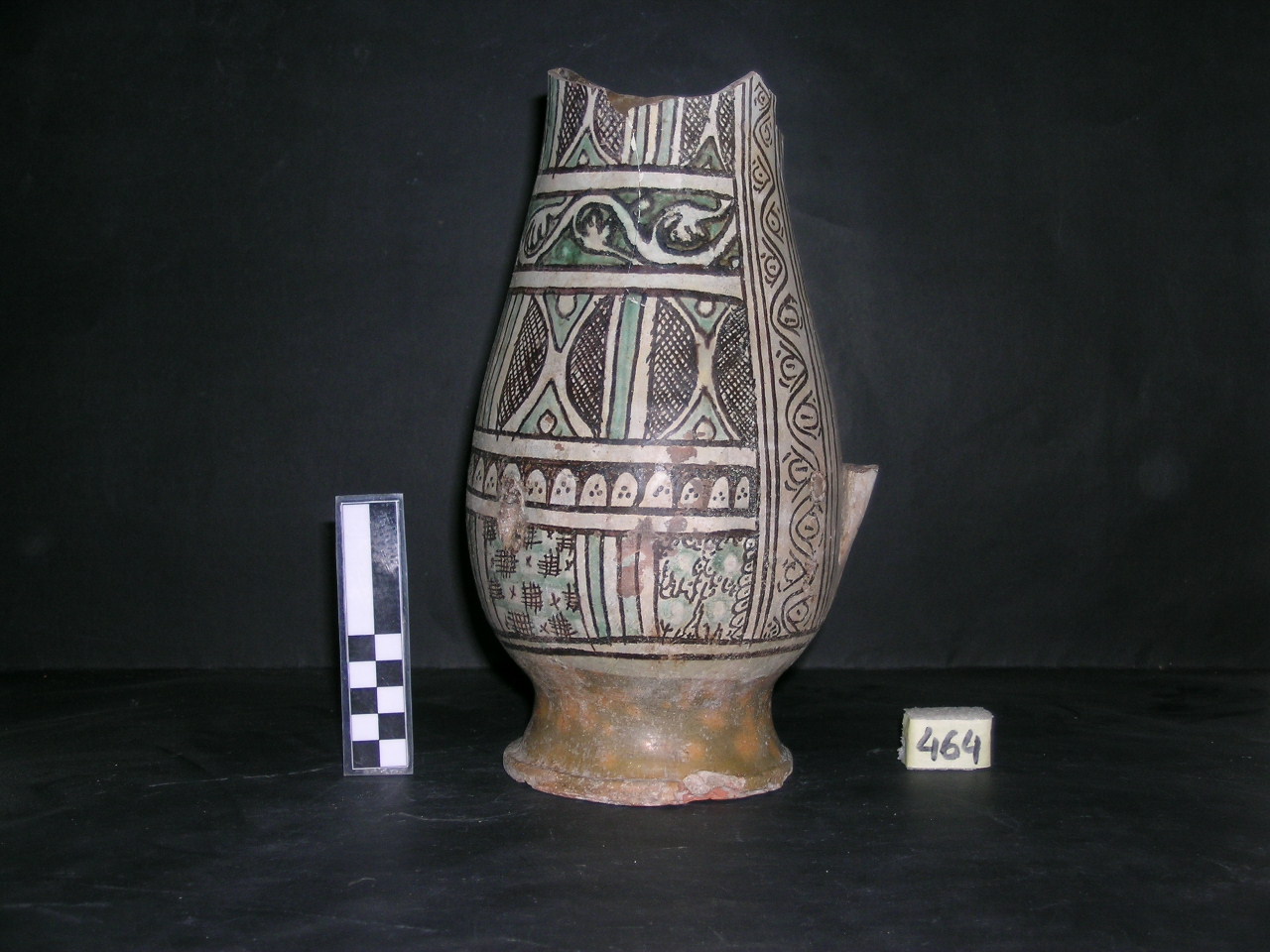 vaso - maiolica arcaica, serie - produzione pisana (meta' sec. XIII)