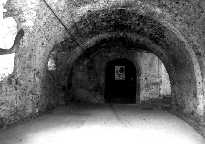 ingresso al palazzo Battiloro (palazzo, marchesale) - Scapoli (IS) 