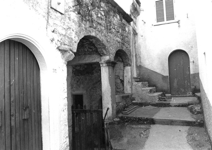 casa, a blocco, con portico - Scapoli (IS) 
